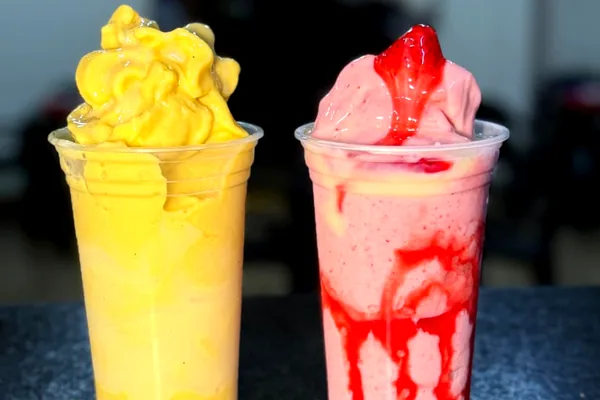 Sucos naturais de morango e manga Wilsu's Goiânia